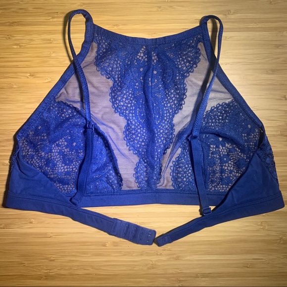 HighNeck Crochet Lace Bralette, Victoria’s Secret - Picture 4 of 6
